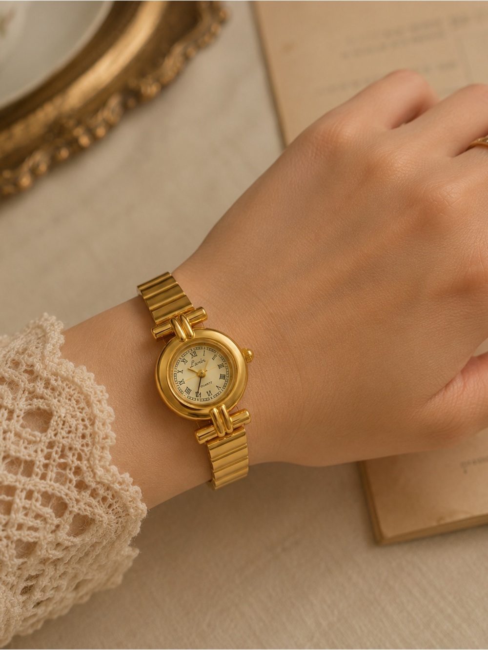 Classic Vintage Gold Women’s Watch with Roman Numeral Dial